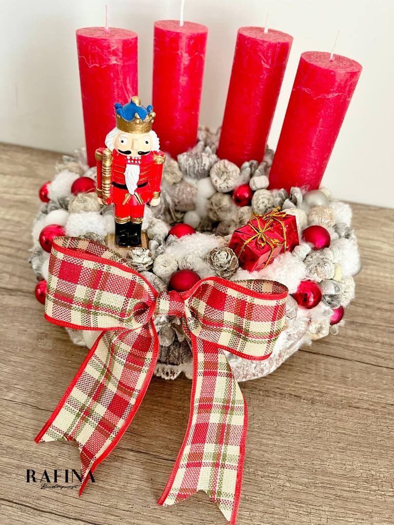 Piros fehér adventi koszorú  1