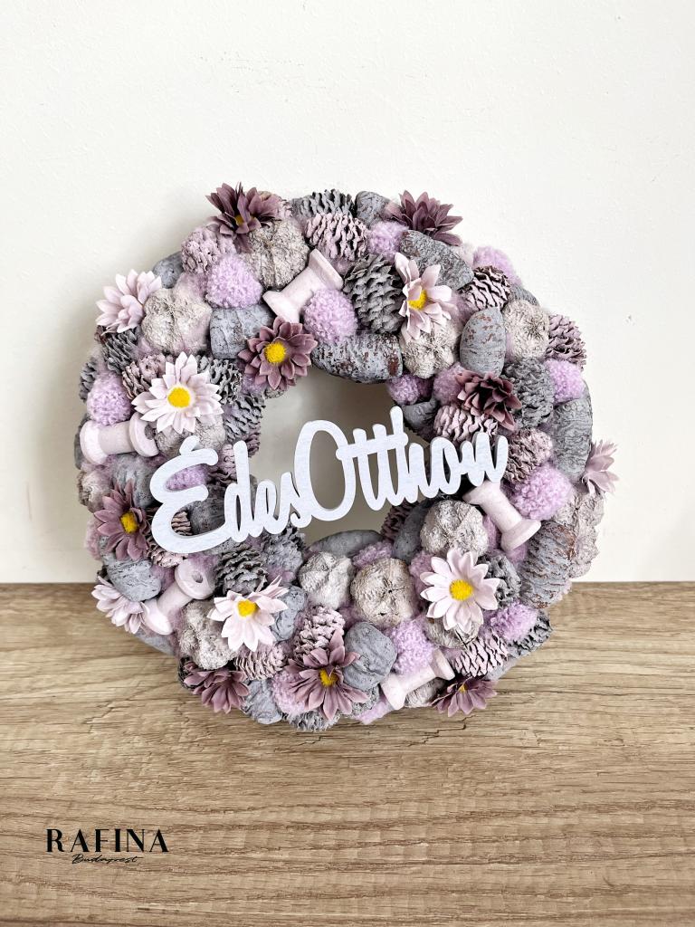 Édes otthon  lila kopogtató 24 cm 1