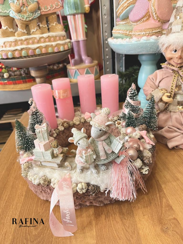 Adventi koszorú egérpárral és szánkóval, pasztell rózsaszín, 28cm 1