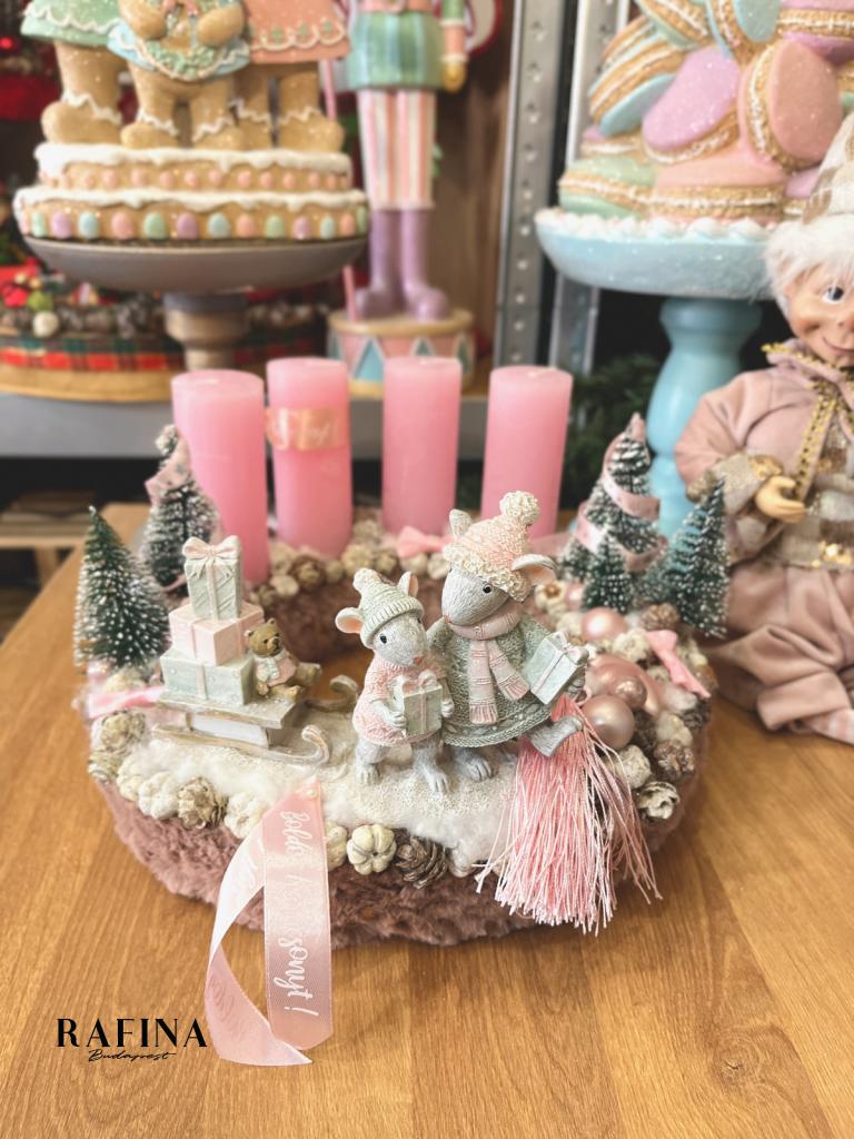 Adventi koszorú egérpárral és szánkóval, pasztell rózsaszín, 28cm 1