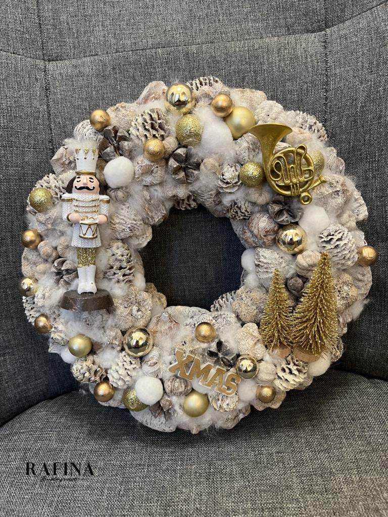 Diótörő adventi kopogtató, arany színű 1