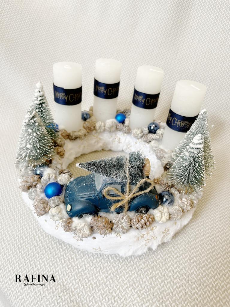 Adventi koszorú autóval, kék-arany-fehér színű 1