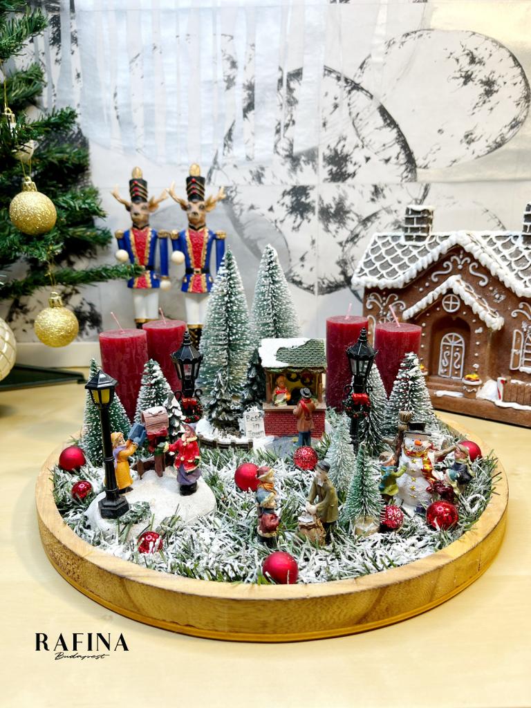 Téli falu adventi koszorú fatálcán 1