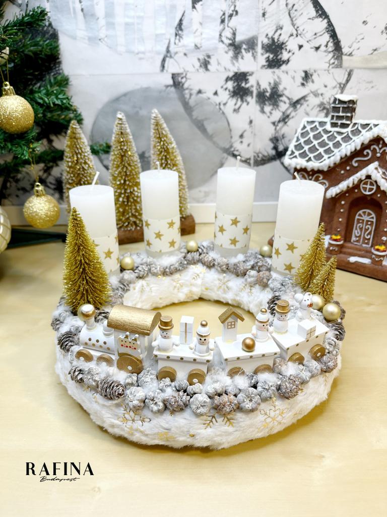 Adventi koszorú arany-fehér vonattal 1