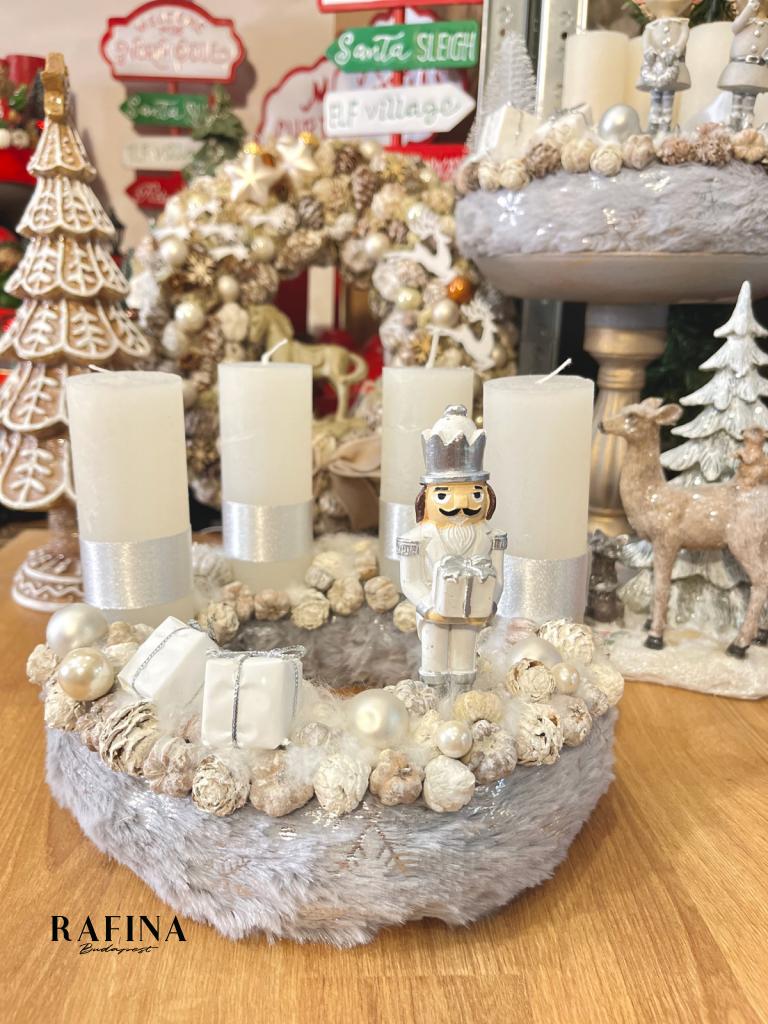 Fehér-ezüst adventi koszorú 1