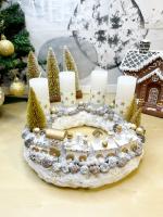 Adventi koszorú arany-fehér vonattal 3